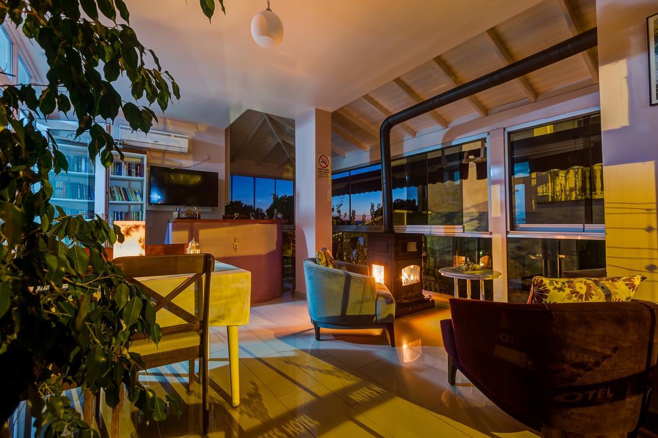 Nefes Hotel Ayvalı Esterno foto